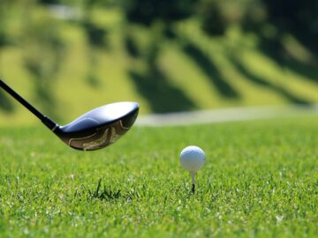 Cómo jugar al golf si hace mucho viento